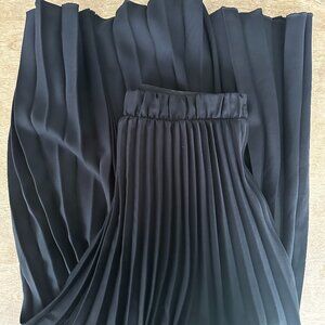 Pleated Black Midi Skirt